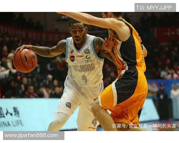 弗雷堡主场迎战多特蒙德双方争夺关键三分的激烈对决