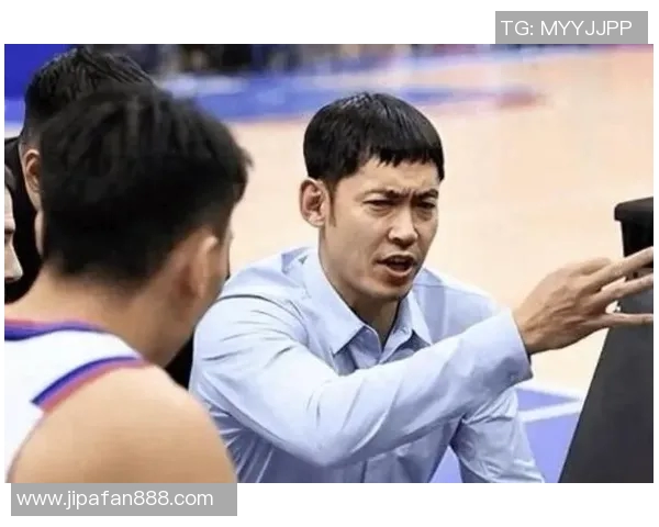 张庆鹏：从篮球场上的传奇到生活中的奋斗者，探寻他的成长与坚持之路