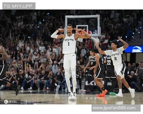 文班亚马首场比赛表现亮眼五次盖帽并成功隔扣字母哥引发热烈讨论