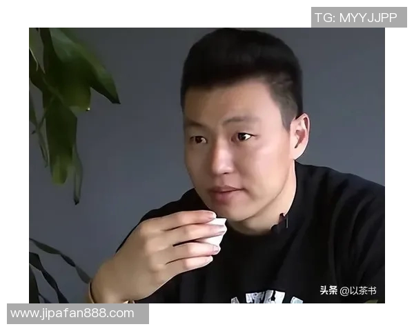 李根的篮球之路:从青涩少年到职业赛场的辉煌历程与心路历程 李根的篮球之路:从青涩少年到职业赛场的辉煌历程与心路历程