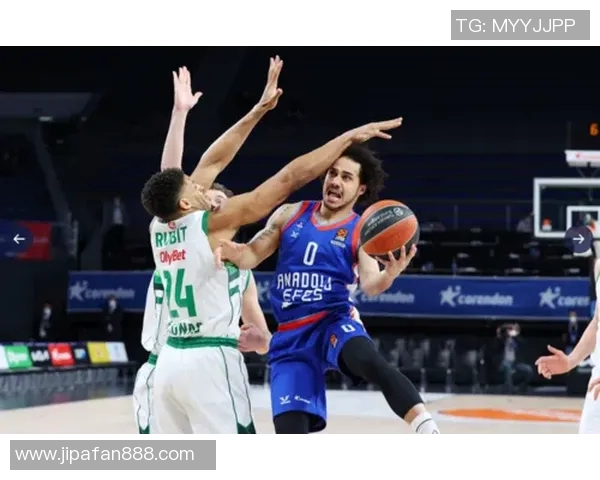 巴塞罗那与艾菲斯激战在即谁能在欧冠赛场笑到最后