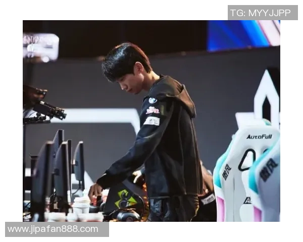 和平精英战术解析IG边路渗透体系的战略运用与实战技巧