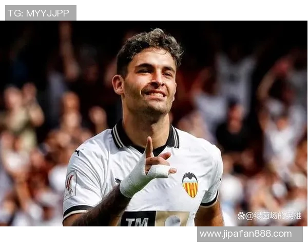 广州足球队的崛起之路：从默默无闻到辉煌成就的纪实探索