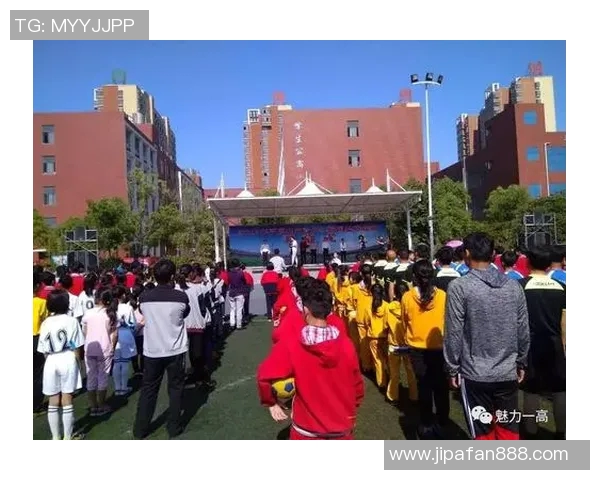 上海足球队的拼搏历程与荣耀时刻全景回顾 上海足球队的拼搏历程与荣耀时刻全景回顾